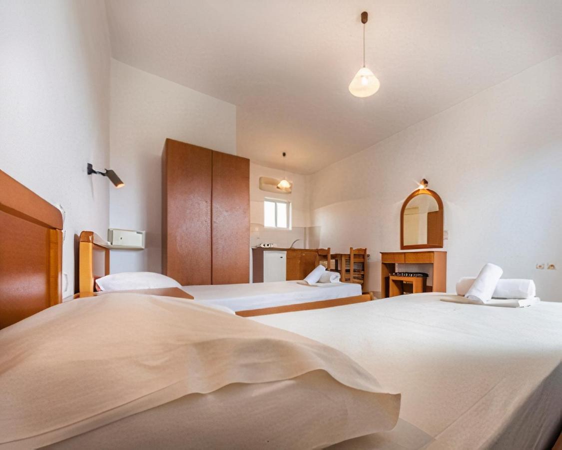 Derekas Studios & Apartments Laganas Ngoại thất bức ảnh